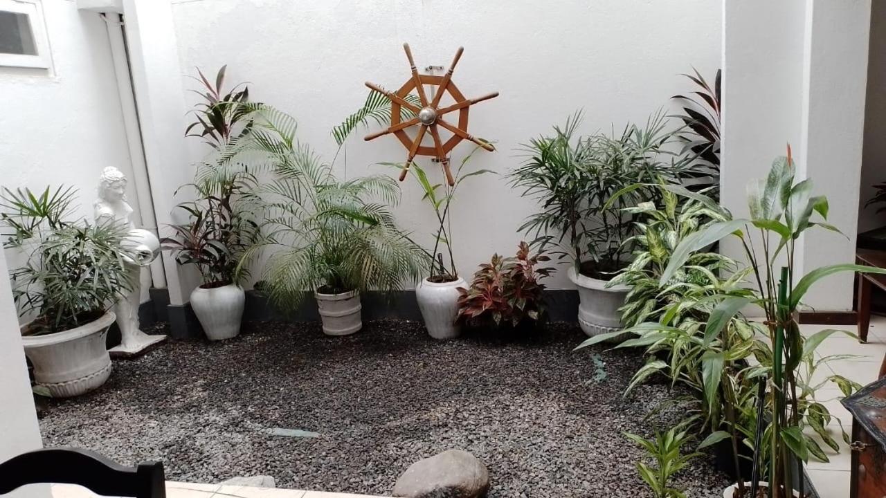 Chelsea Villa Bnb Colombo Kültér fotó